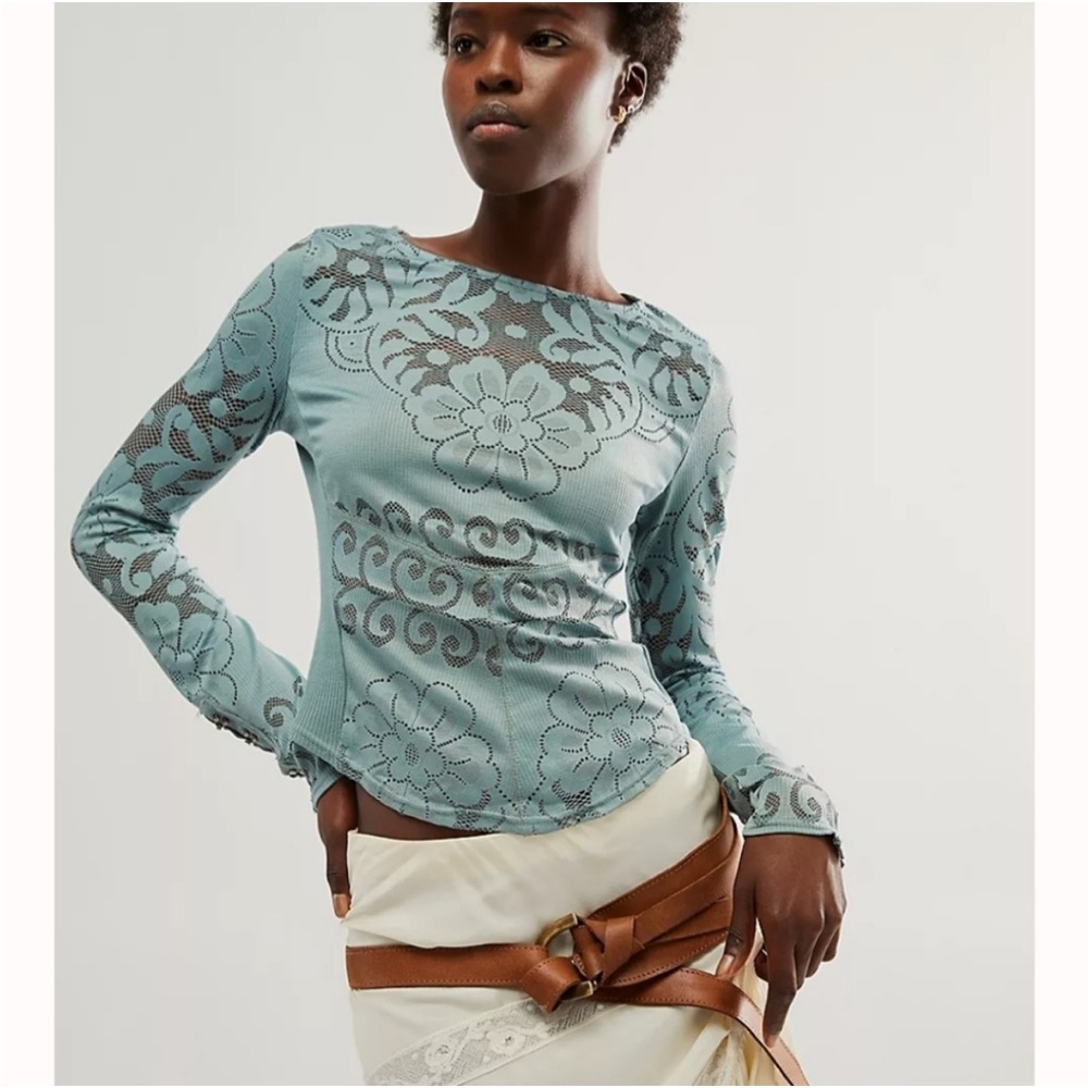 FREE PEOPLE Wild Roses Top / sea foam